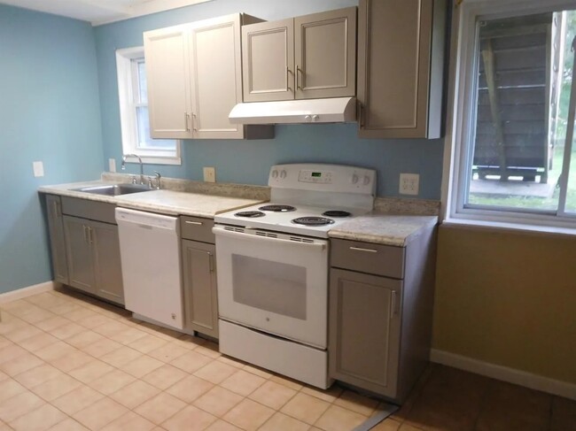 kitchen - 51 Shelter Valley Rd House