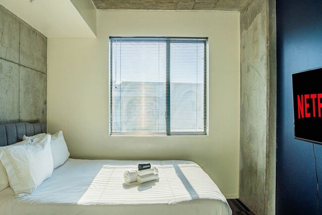 Photo - 909 N 3rd St Unit ID1263047P