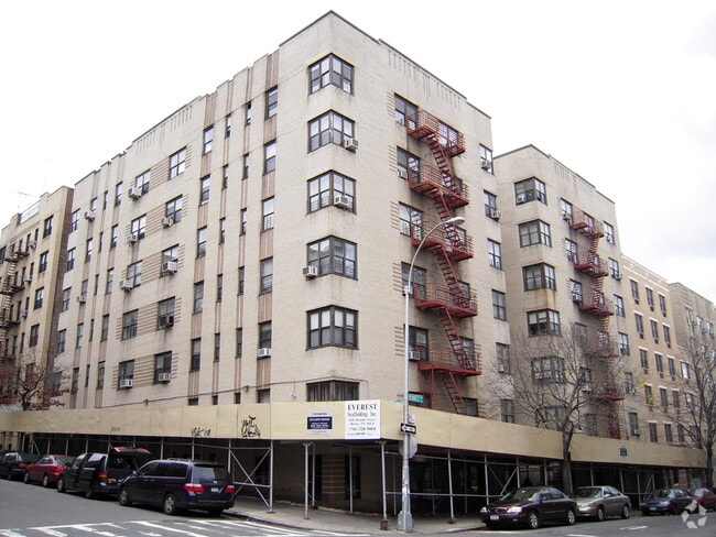 110 Bennett Avenue
