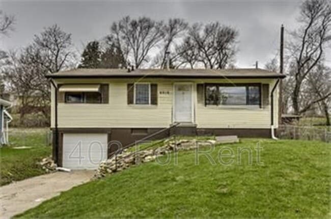 Building Photo - 6016 N 47th St