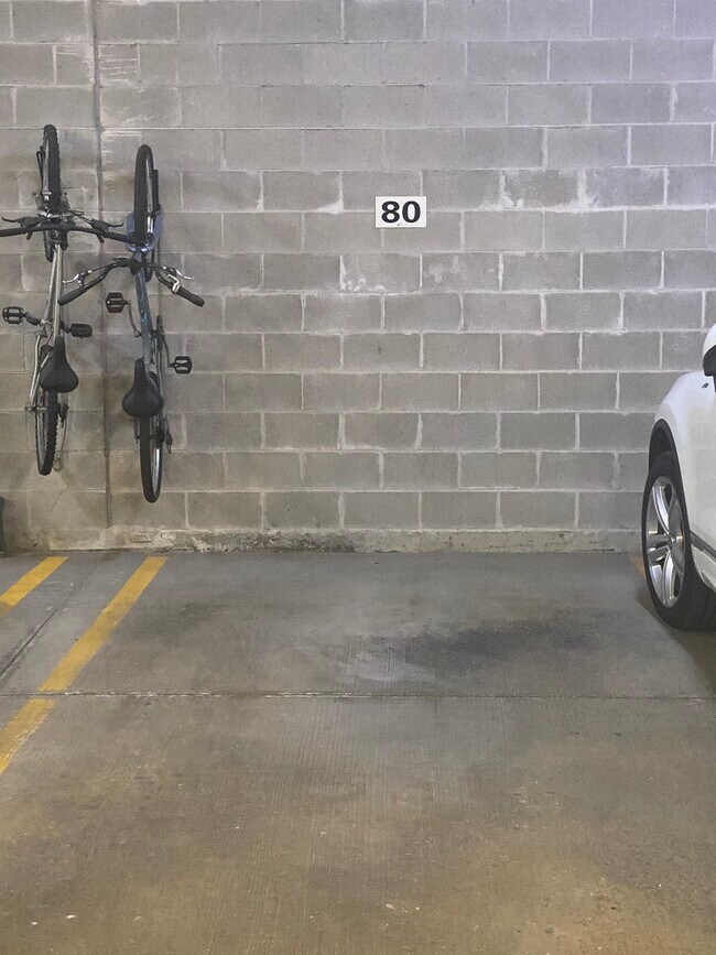 Photo - 2025 S Indiana Ave Unidad 207