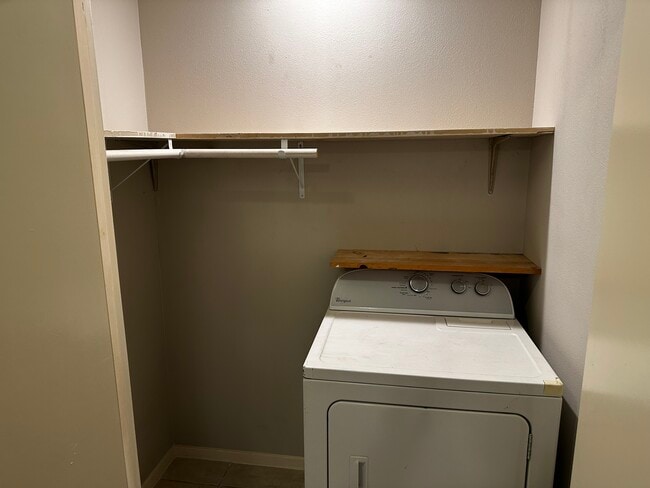 Photo - 2404 Parker Ln