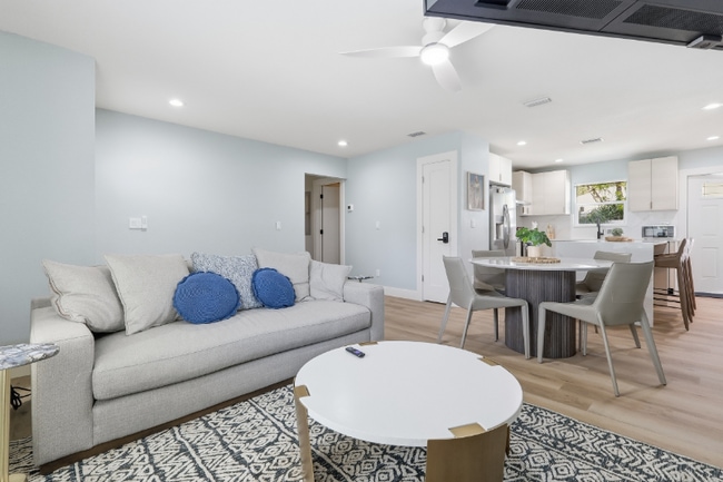 Photo - 2751 Sydelle St