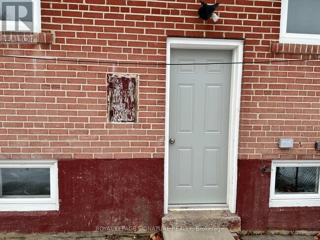 Photo - 7 Limevale Crescent
