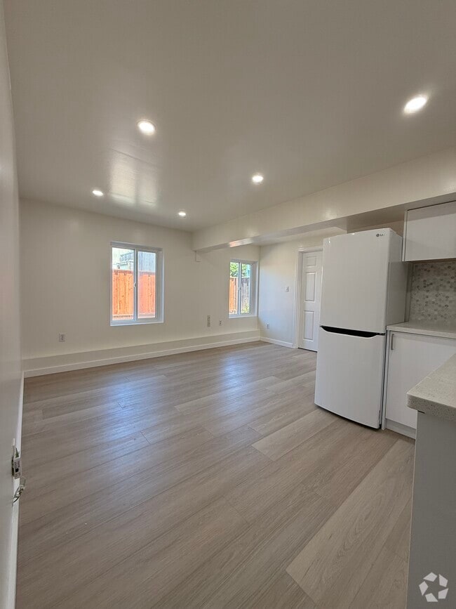 Building Photo - 4636 Cabrillo St Unit 4636Cabrillo Rental