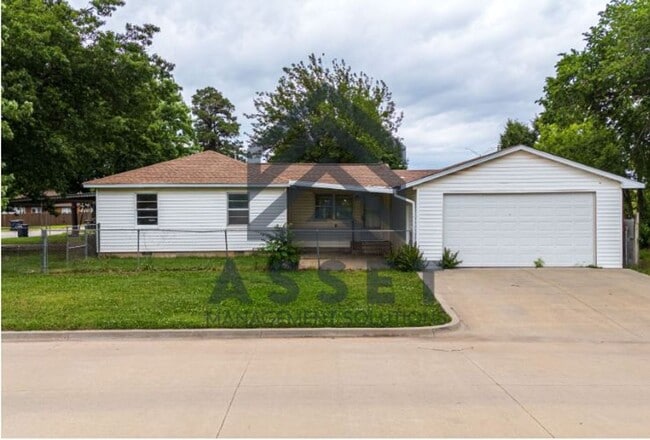 Building Photo - Moore Rent to Own Home!