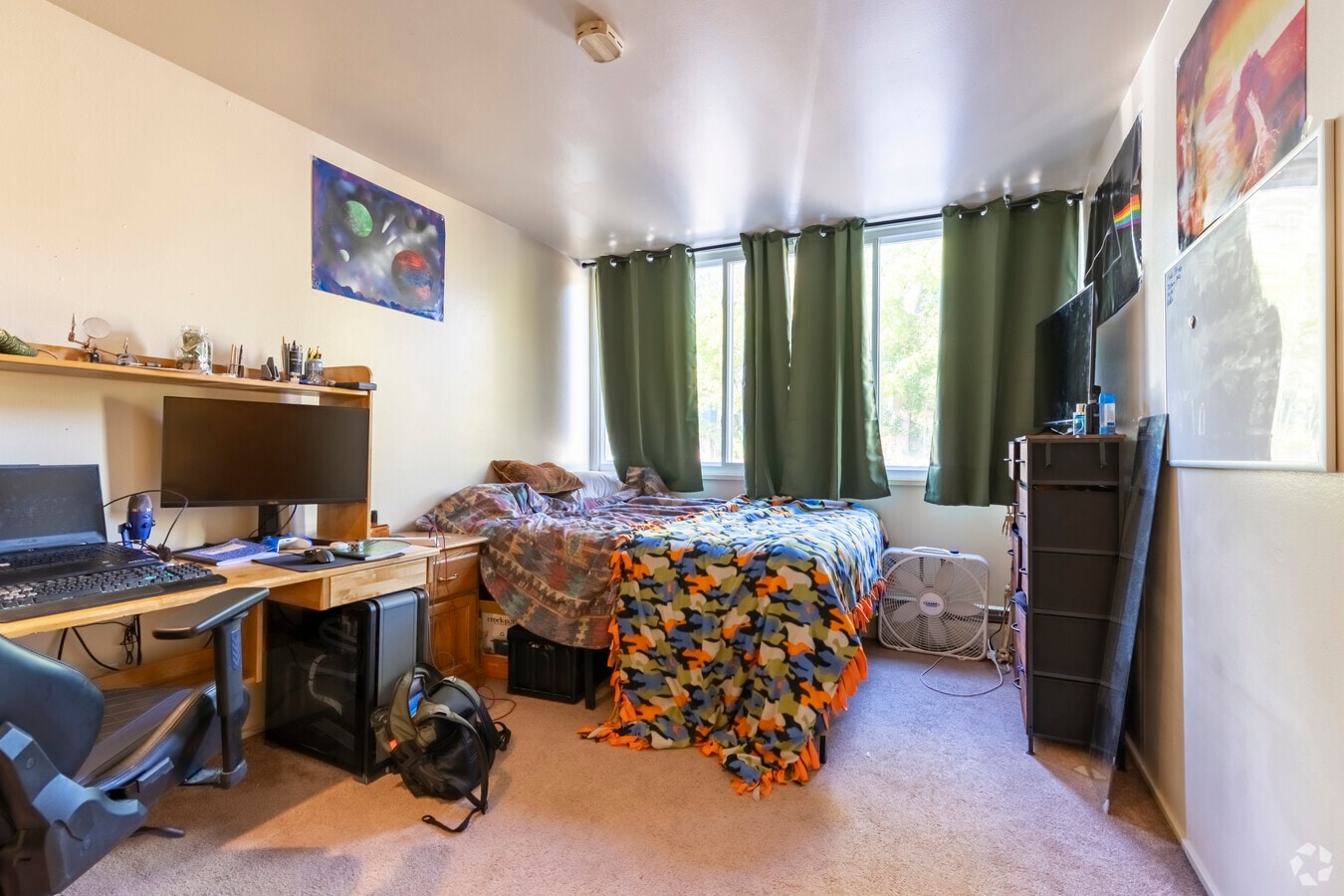 2BR, 2BA, - 750SF - Bedroom 1 - 912 Brown St