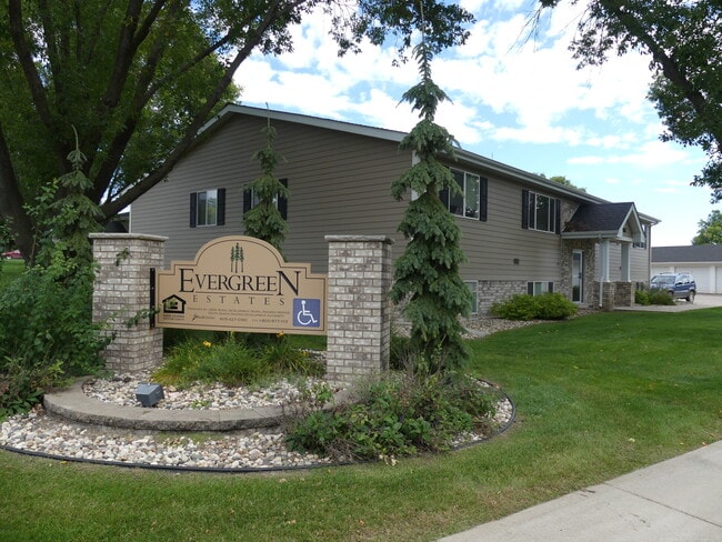 Evergreen Estates - Evergreen Estates Apartments