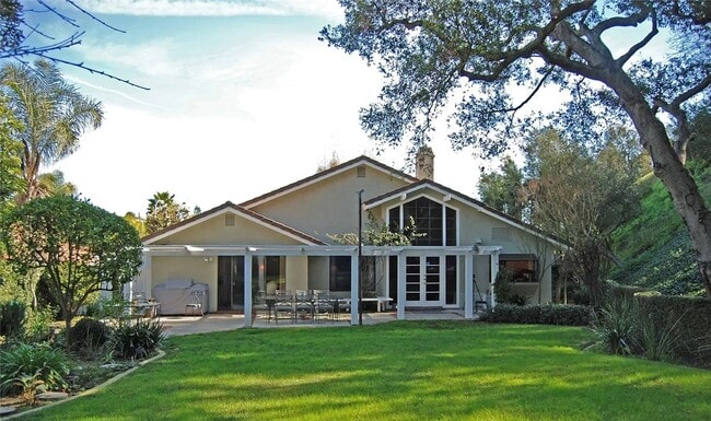 Photo - 2539 Saleroso Dr