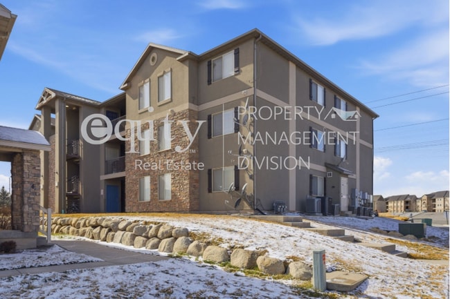 3812 E Rock Creek Rd