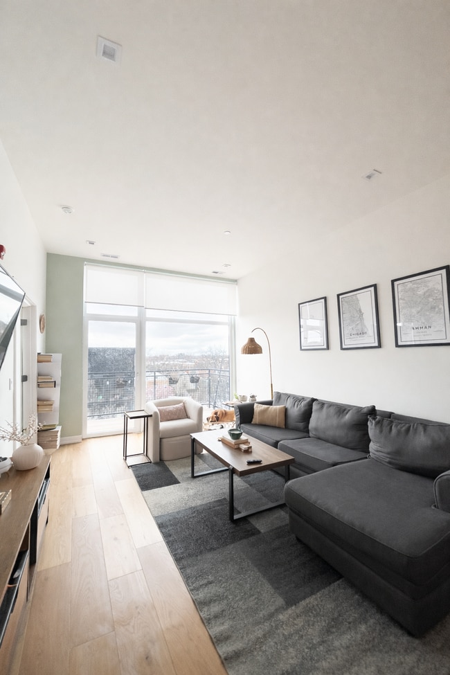 Photo - 4513 N Clark St Unit 507