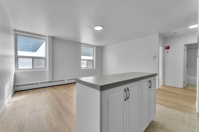 Photo - 145 York St Unité 208