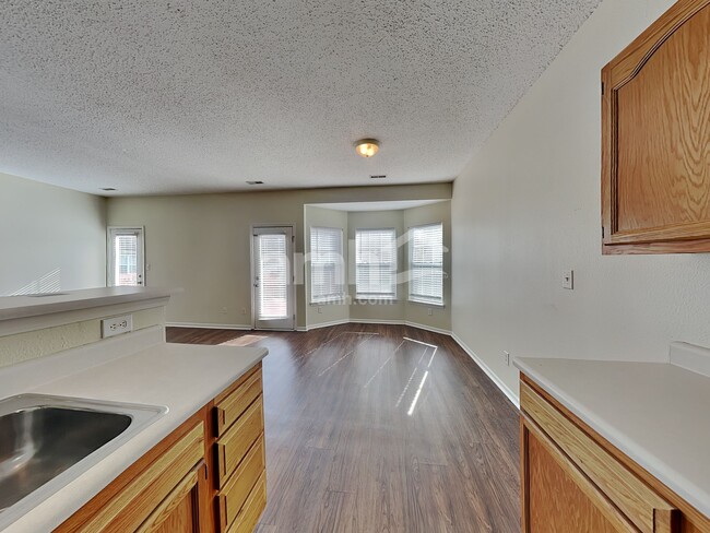 Photo - 9931 Lakefield Ln