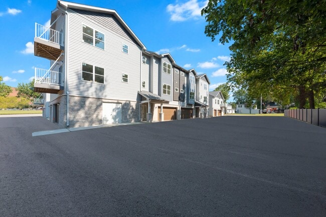 Photo - 105 Sturgeon Eddy Rd