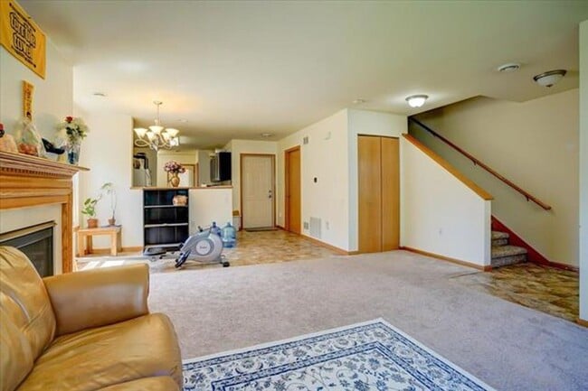 Photo - 252 S Musket Ridge Dr