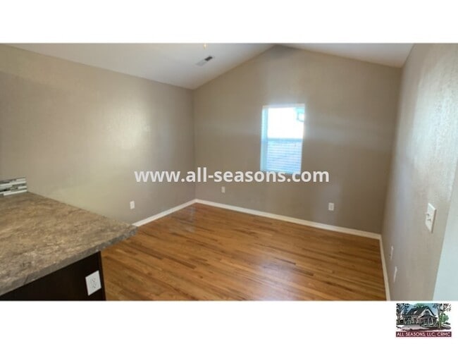 Photo - Remodeled bungalow located close to downtown!
