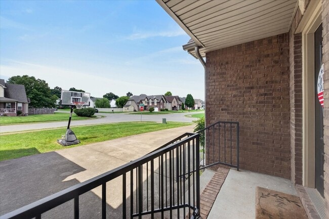 Photo - 1484 Apache Way