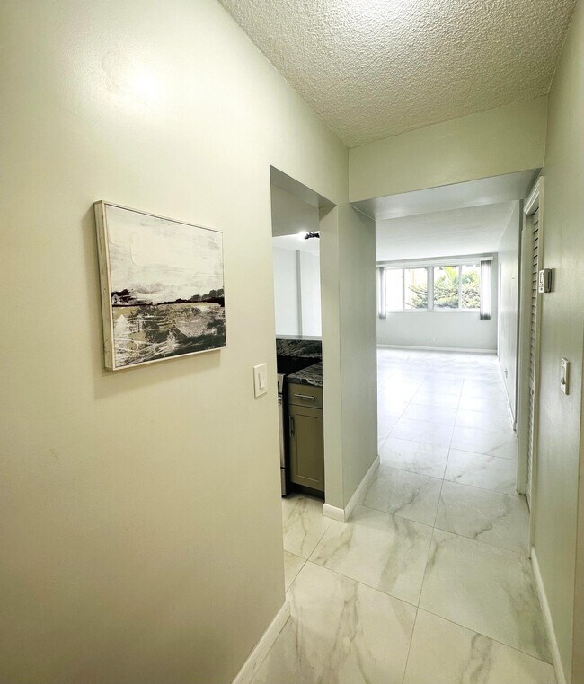 Photo - 1333 E Hallandale Beach Blvd Unit 302
