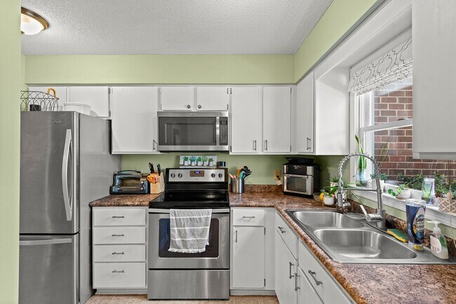 Photo - Townhouse in Chapel Hill