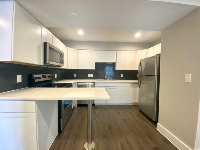 Photo - Remodel Condo - Minutes to Downtown Austin