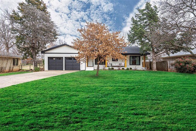 Photo - 812 East Dr