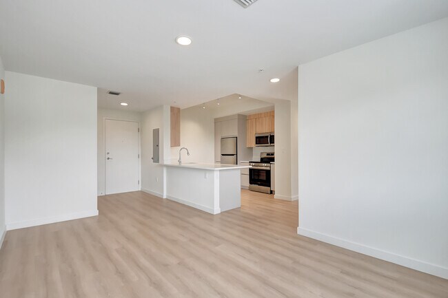 Photo - 1710 N J Ter Unit Ab