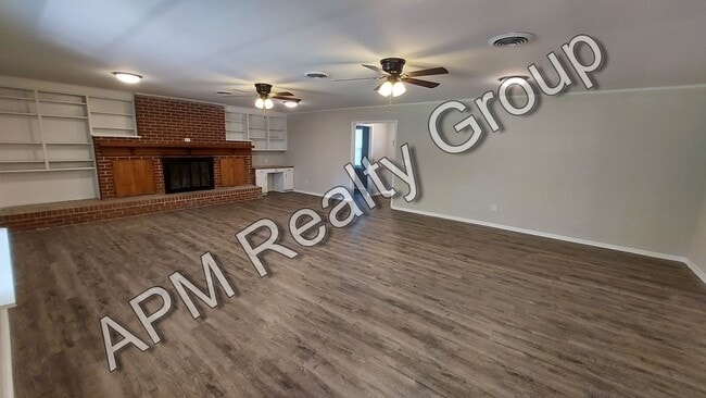 Photo - 1615 S Beltline Blvd