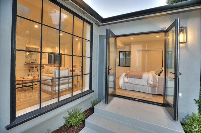 Building Photo - 436 W Valerio St Rental