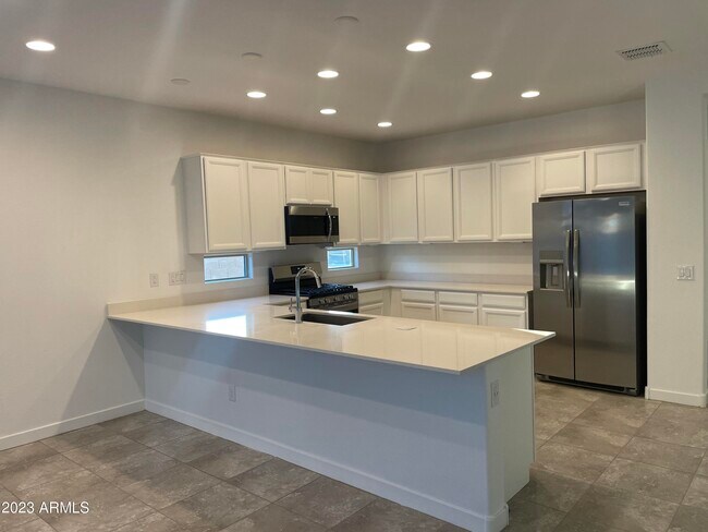 Photo - 16562 W Questa Dr