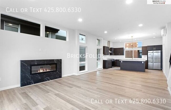 Photo - Move-In Ready Townhome with Ground Floor Suite & Views of Olympic Mountains