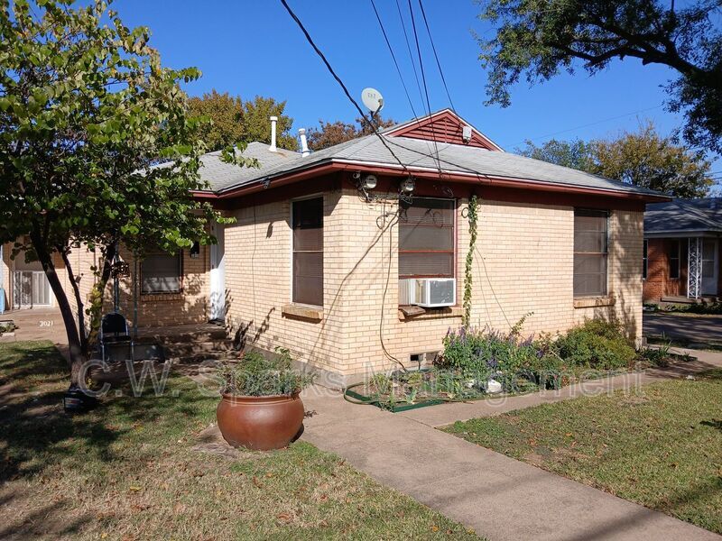 Photo - 3019 Avon St