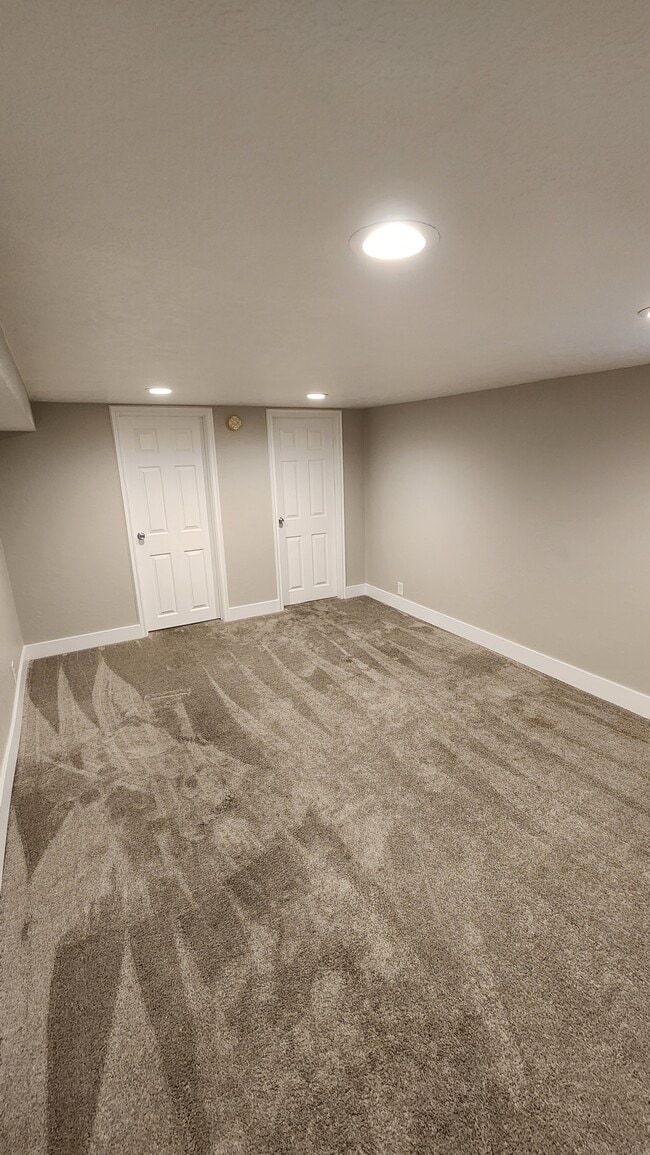 Photo - 1005 E Diamond Way