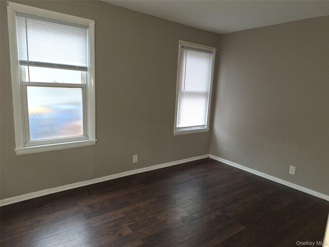 Photo - 343 Washington Ave Unit 1