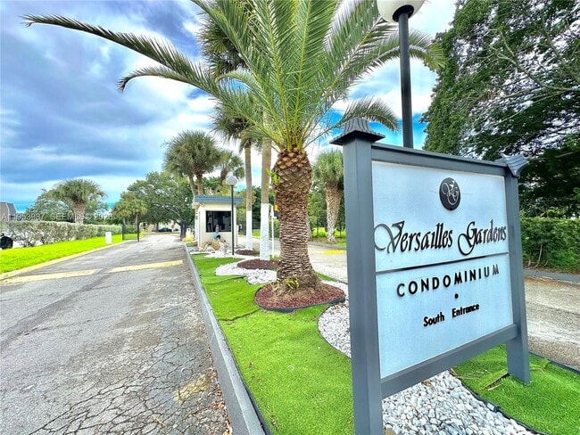 Building Photo - 8000 Fairview Dr Unit 203