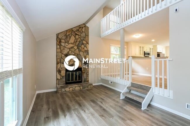 Photo - 3 Bedroom Pet-Friendly Home in CHARLOTTE, NC with Main Street Renewal