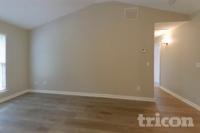 Photo - 236 Galway Ln