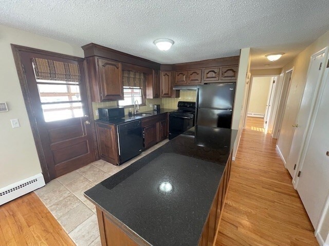 Photo - 105 Brewster St