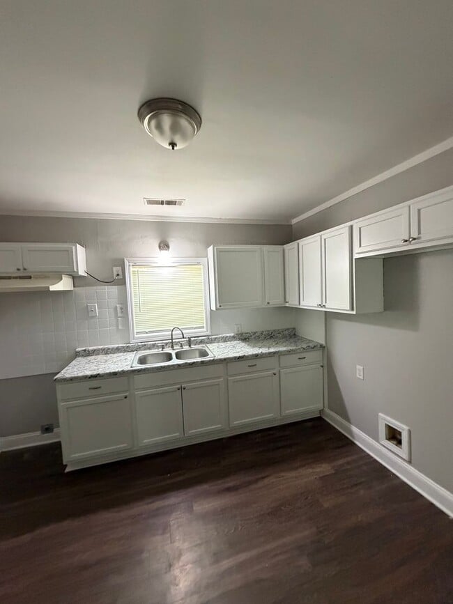 Photo - 3620 Townes Ave