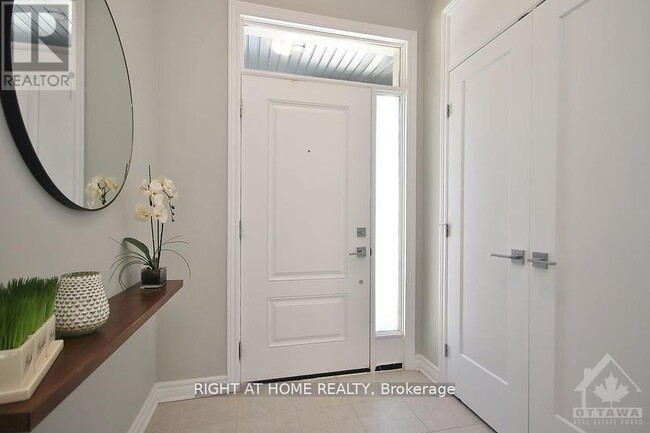 Photo - 110 Lavatera St