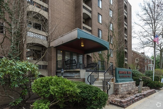 Photo - Hampshire House