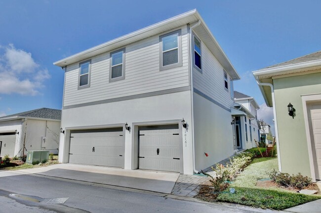 Photo - Modern 1/1 Garage Apartment Living with 1 Car Garage in the Heart of Laureate Park!