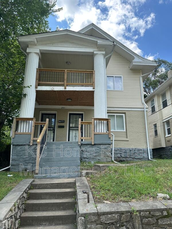 Building Photo - 2511 E 37th St Rental