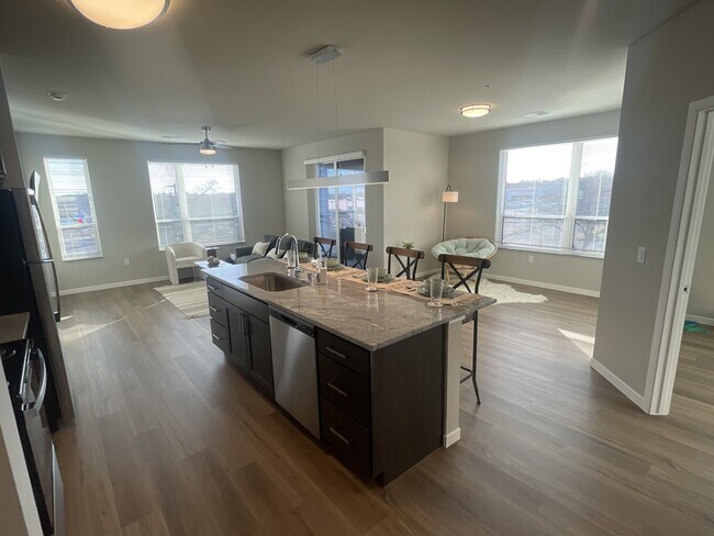 Photo - West End @ University Park