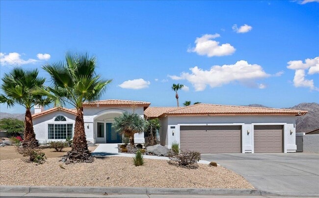 Building Photo - 53245 Avenida Martinez