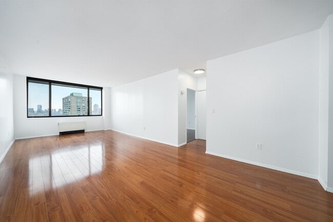 Photo - 45 River Dr S Unit 2715