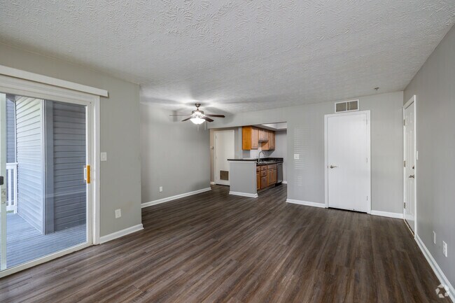 2BD, 2BA - 900SF