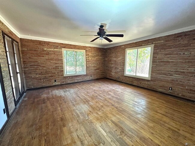 Photo - 34365 E County 5th St