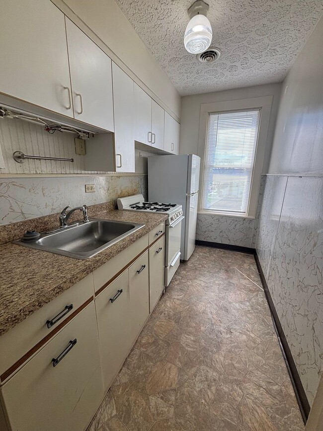 61 Columbia Ave Unit 202