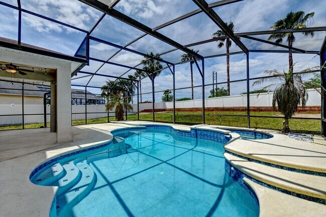 Photo - Perfect 4BR two story home with a Pool & Near Disney