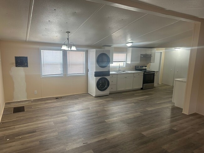 Photo - 1221 N Valrico Rd